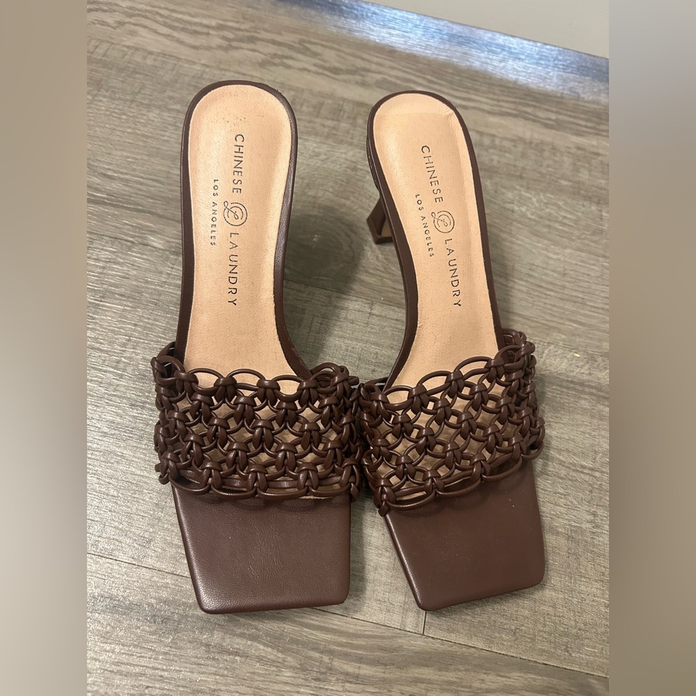 NWOT Chinese Laundry Brown Sandal Heels Size 7